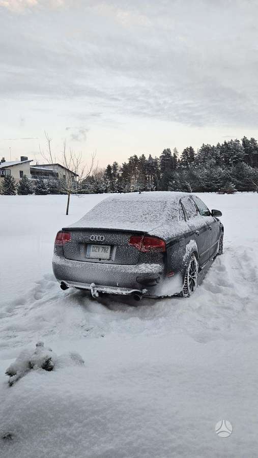 Audi A4, 2.0 l., Седан