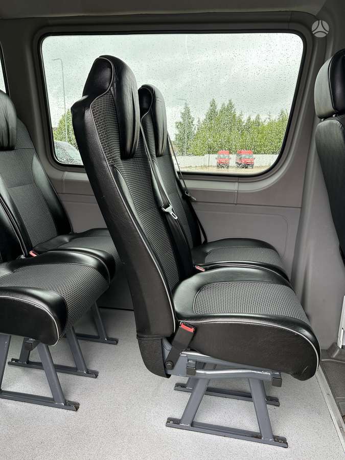 Mercedes-Benz Sprinter, passenger minibus
