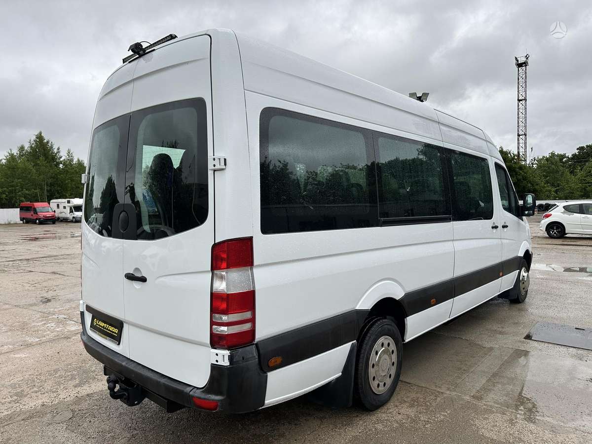 Mercedes-Benz Sprinter, passenger minibus