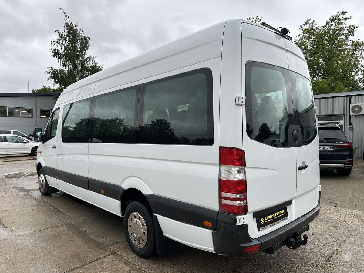 Mercedes-Benz Sprinter, passenger minibus