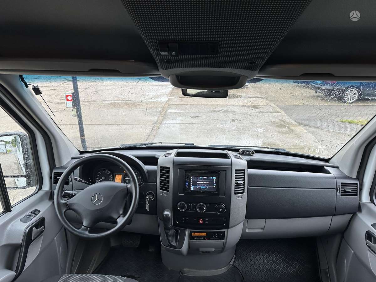 Mercedes-Benz Sprinter, passenger minibus