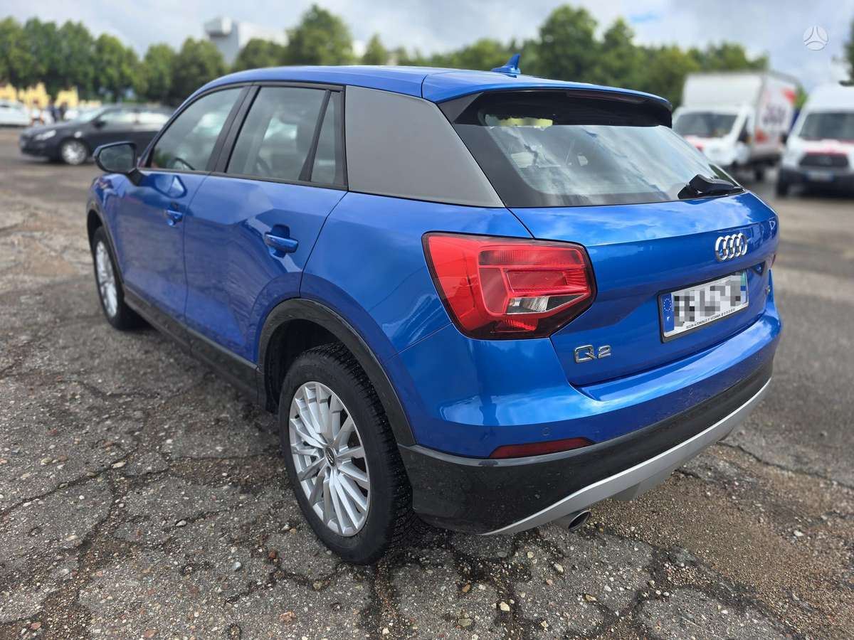 Audi Q2, 1.6 l., hatchback