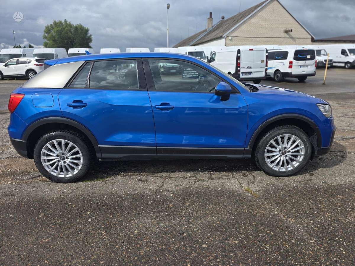 Audi Q2, 1.6 l., hatchback