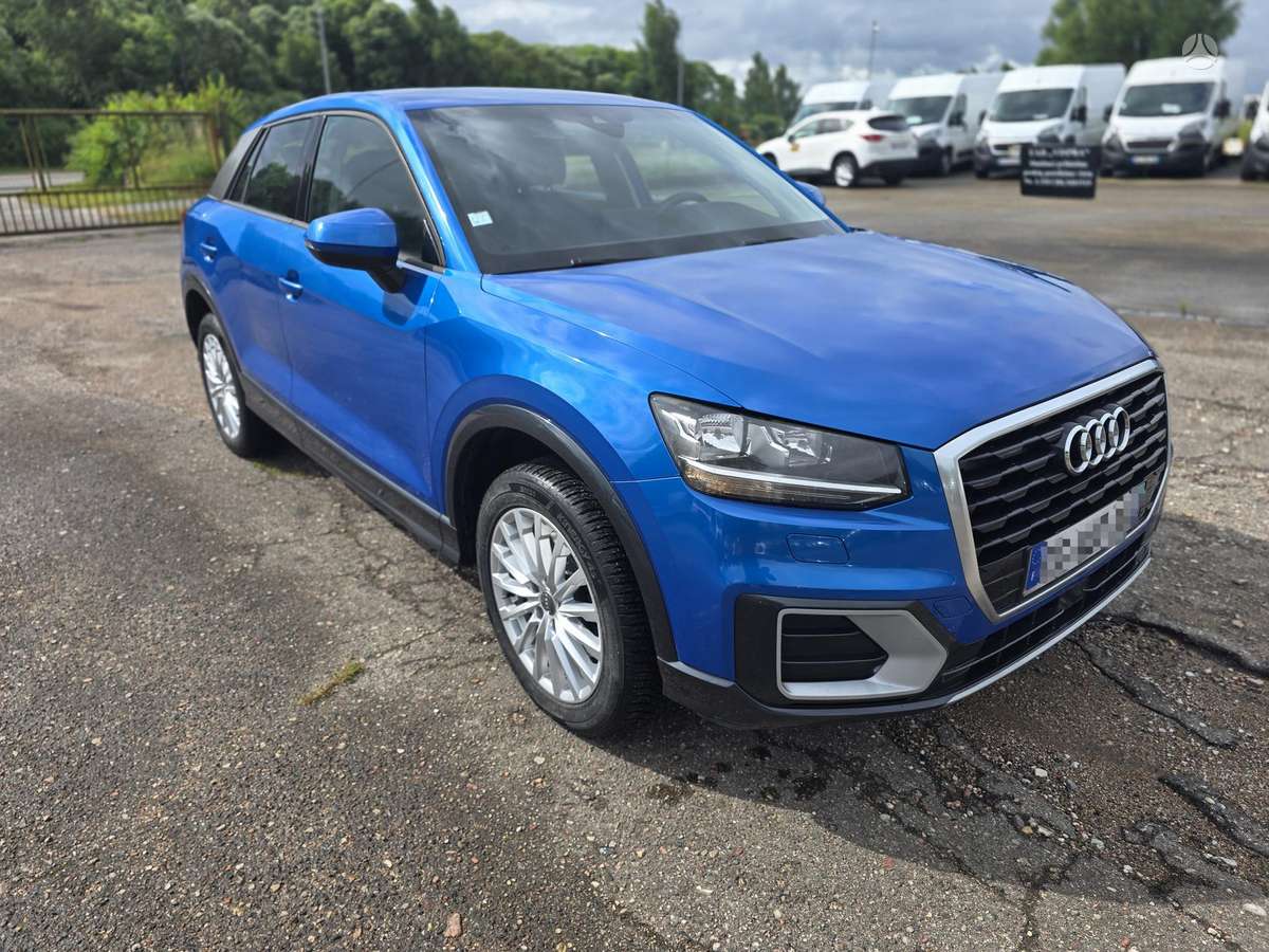 Audi Q2, 1.6 l., Хэтчбек