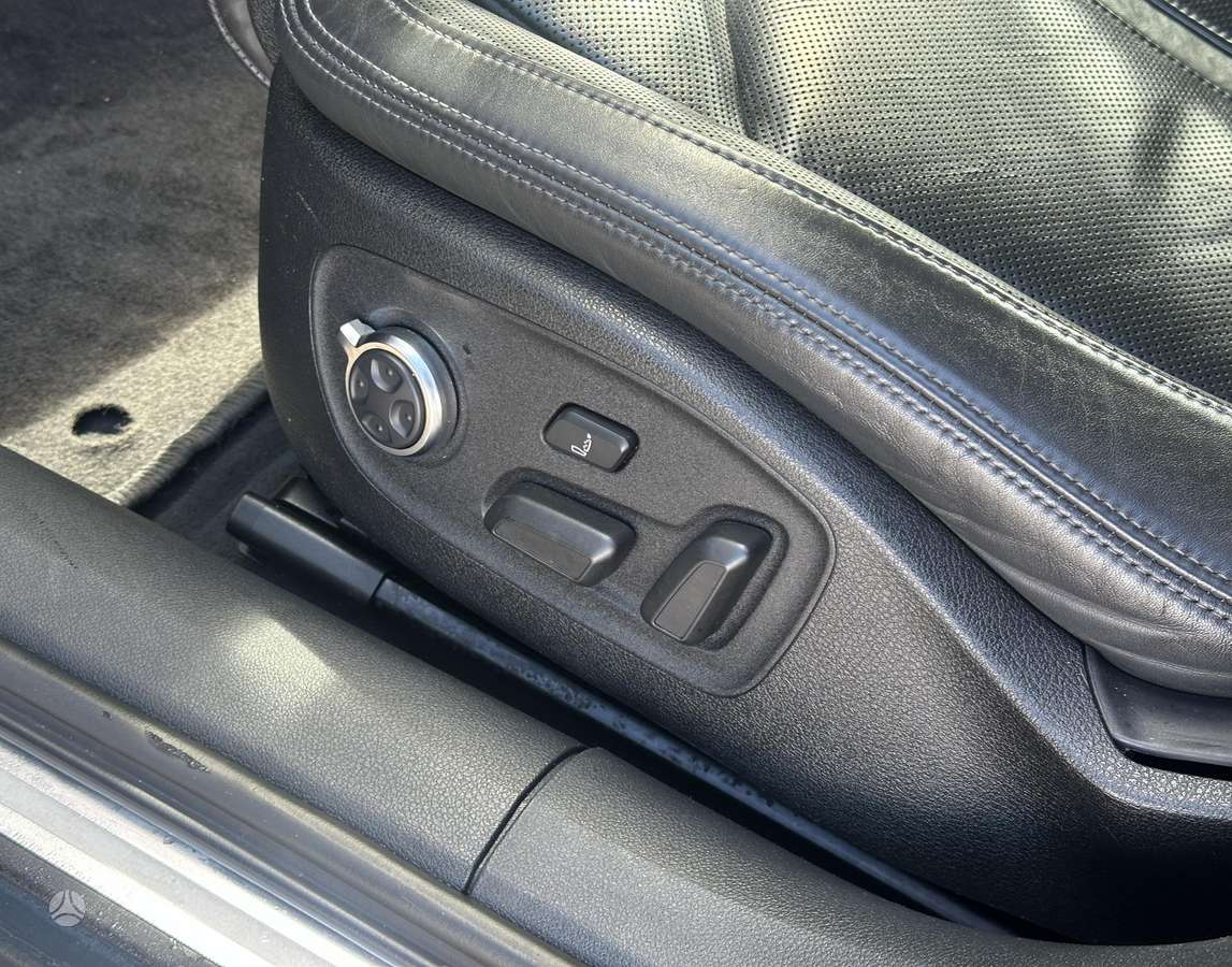 Audi A6, 3.0 l., Седан
