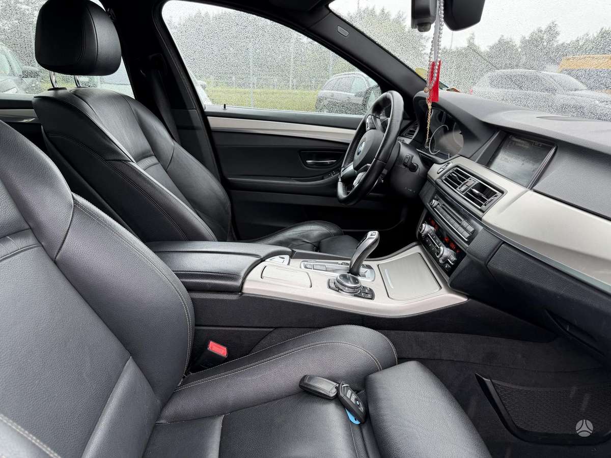 BMW 520, 2.0 l., Седан
