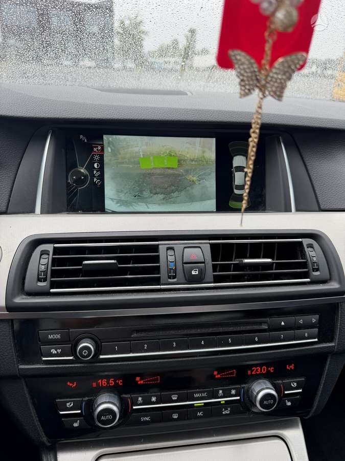 BMW 520, 2.0 l., Седан