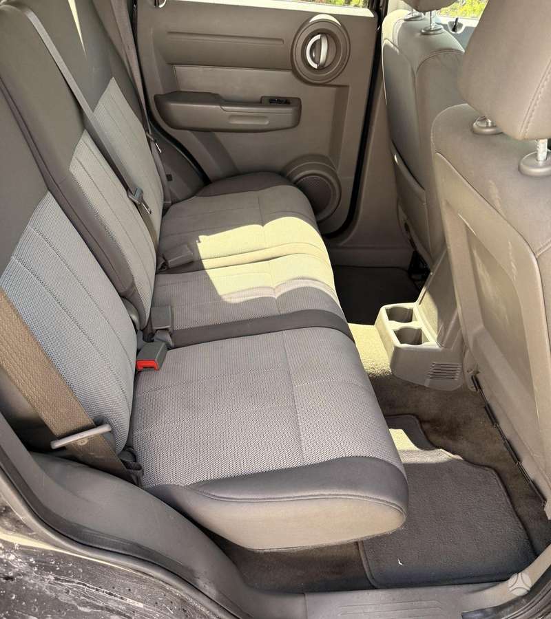 Dodge Nitro, 2.8 l., Внедорожник / Кроссовер