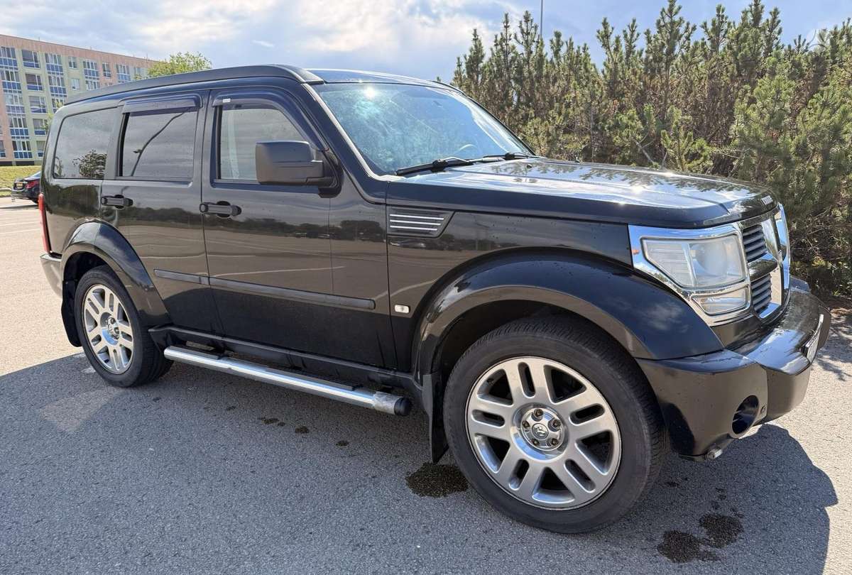 Dodge Nitro, 2.8 l., Внедорожник / Кроссовер