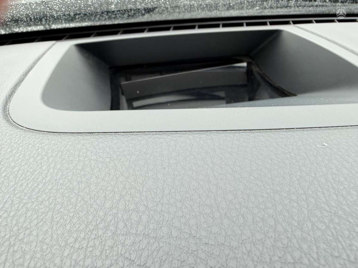 BMW 520, 2.0 l., Седан