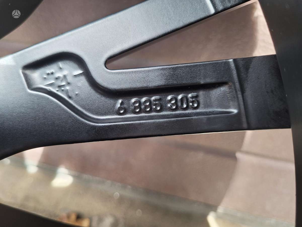 BMW Su padangomis, lengvojo lydinio, R18