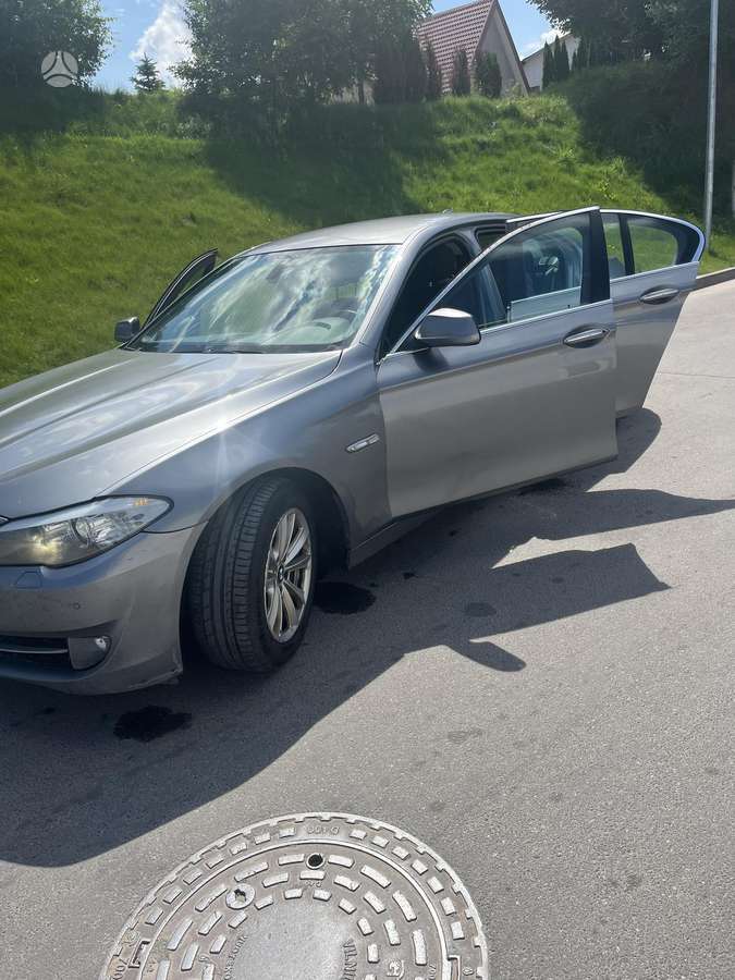 BMW 520, 2.0 l., Седан