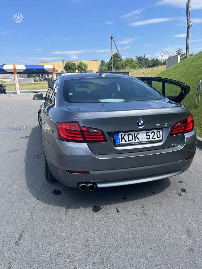 BMW 520, 2.0 l., Седан