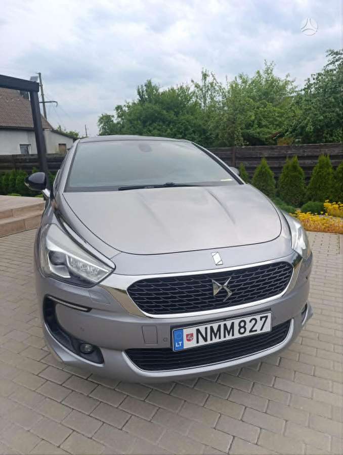 Citroen DS5, 2.0 l., hatchback