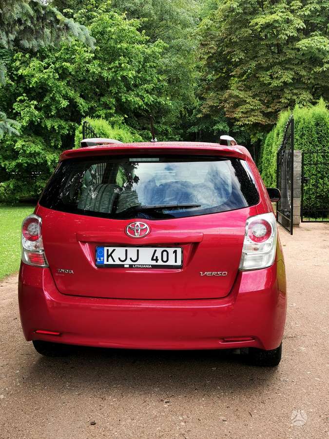 Toyota Verso, 1.8 l., hatchback