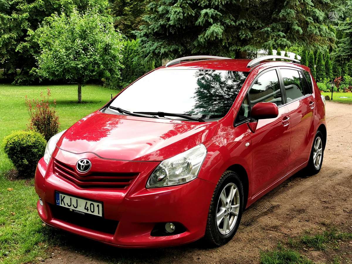 Toyota Verso, 1.8 l., hatchback