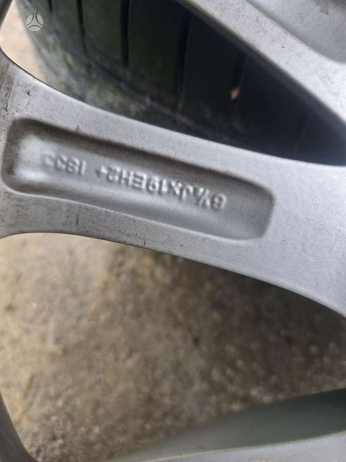 BMW F10, light alloy, R19