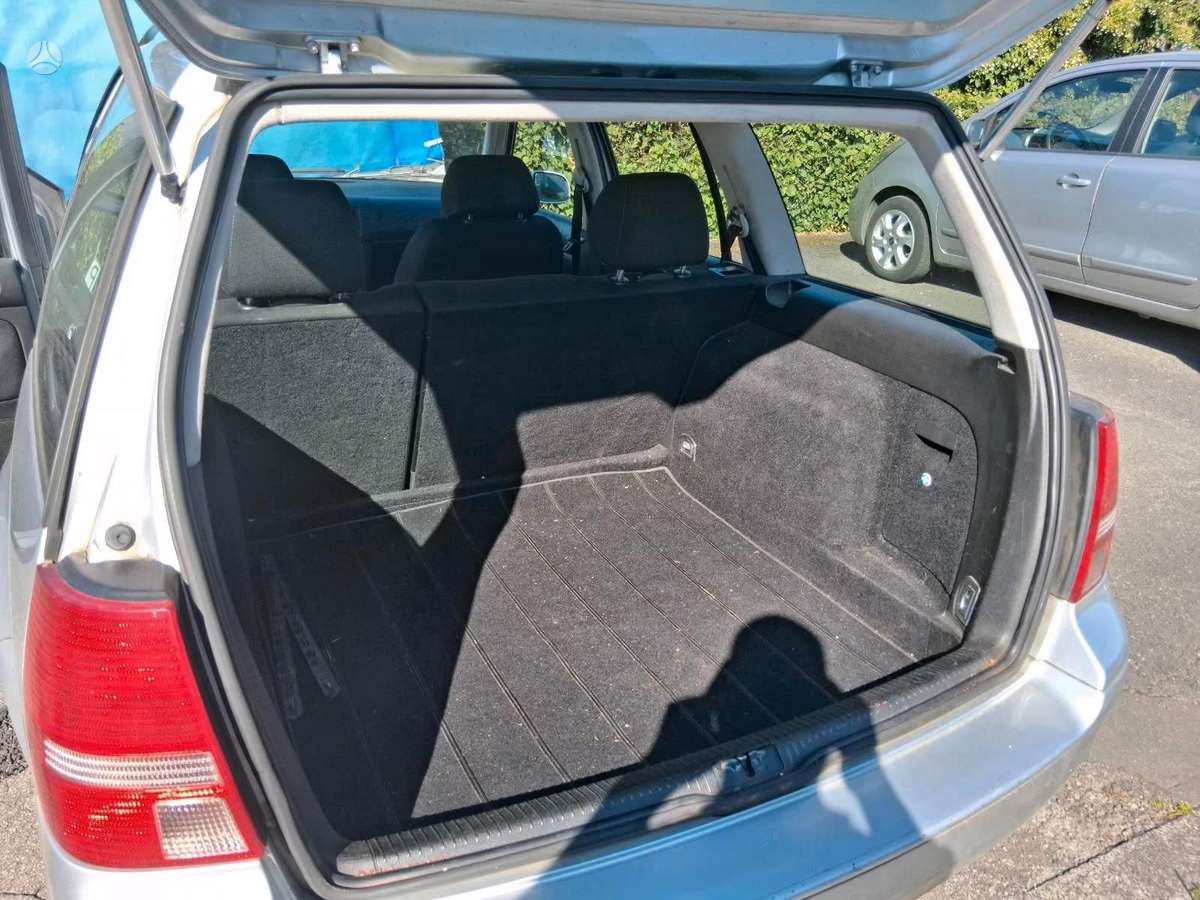 Volkswagen Golf dalimis