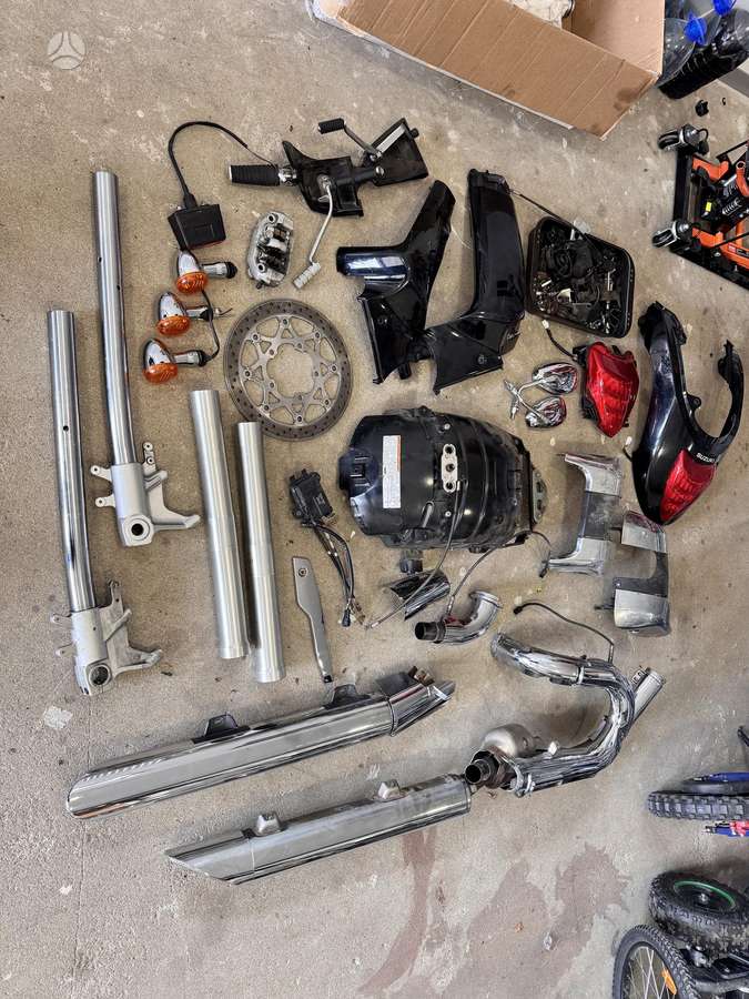 Suzuki VZR, choppers / cruisers / custom