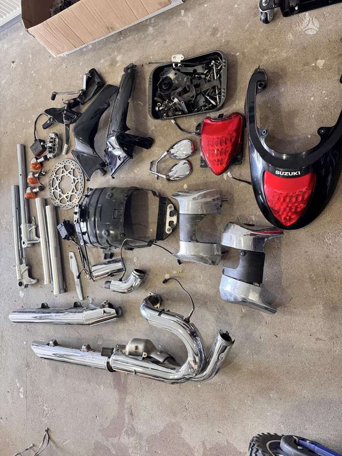 Suzuki VZR, choppers / cruisers / custom