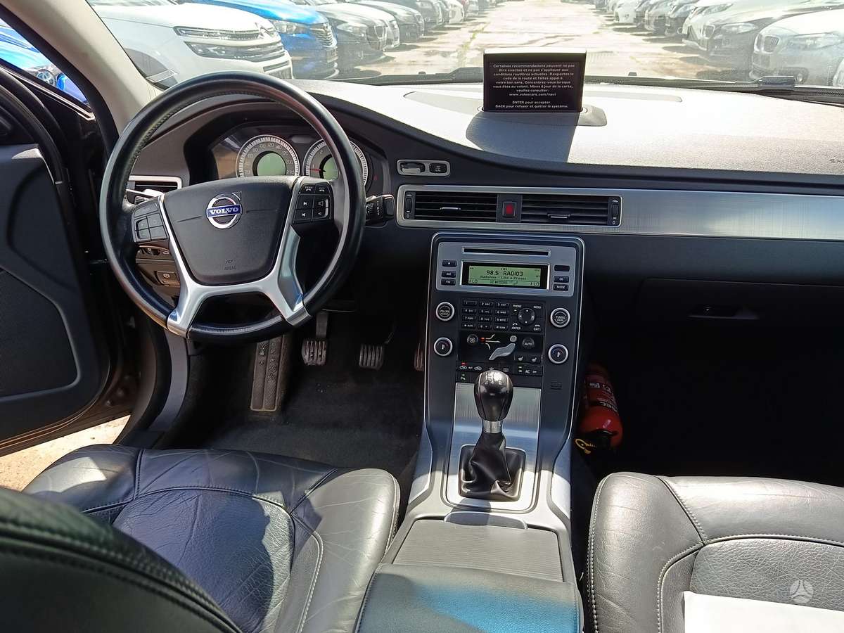 Volvo S80, 1.6 l., Седан