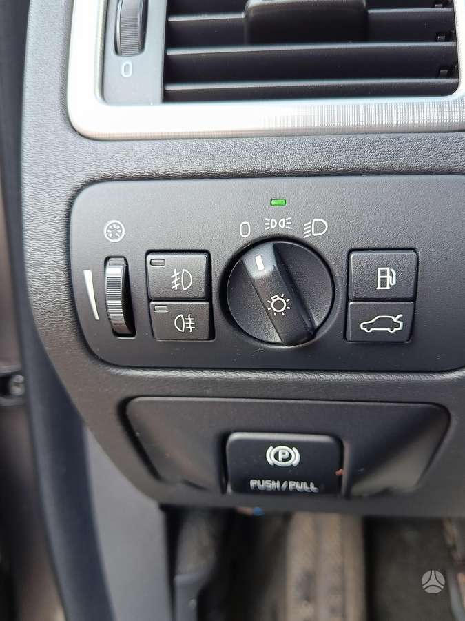 Volvo S80, 1.6 l., Седан
