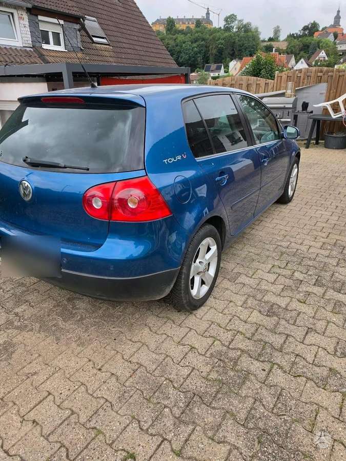 Volkswagen Golf dalimis