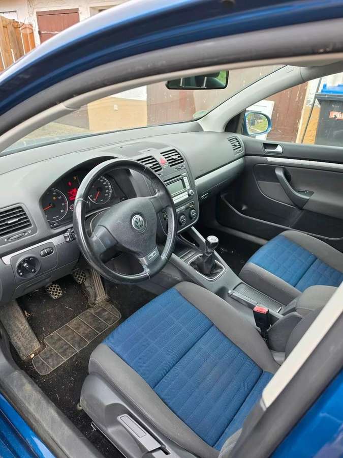 Volkswagen Golf dalimis