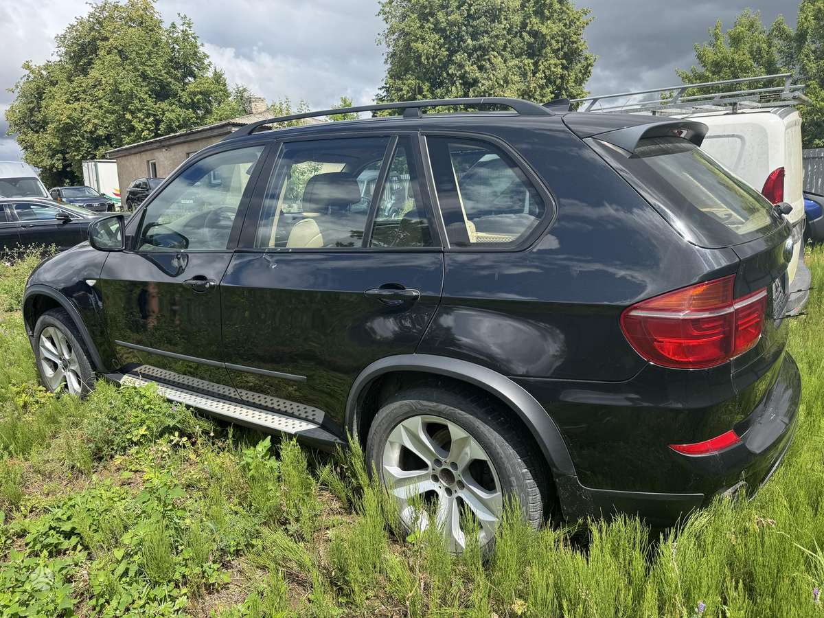 BMW X5, N57D30b, kėbulo dalys