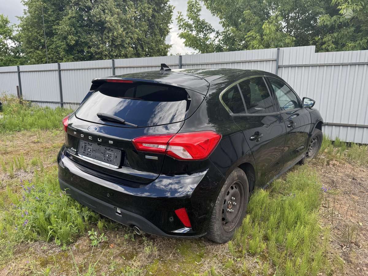 Ford Focus body parts