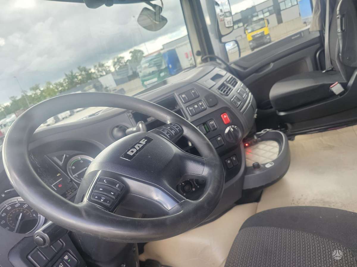 DAF XF, 2 спальных места