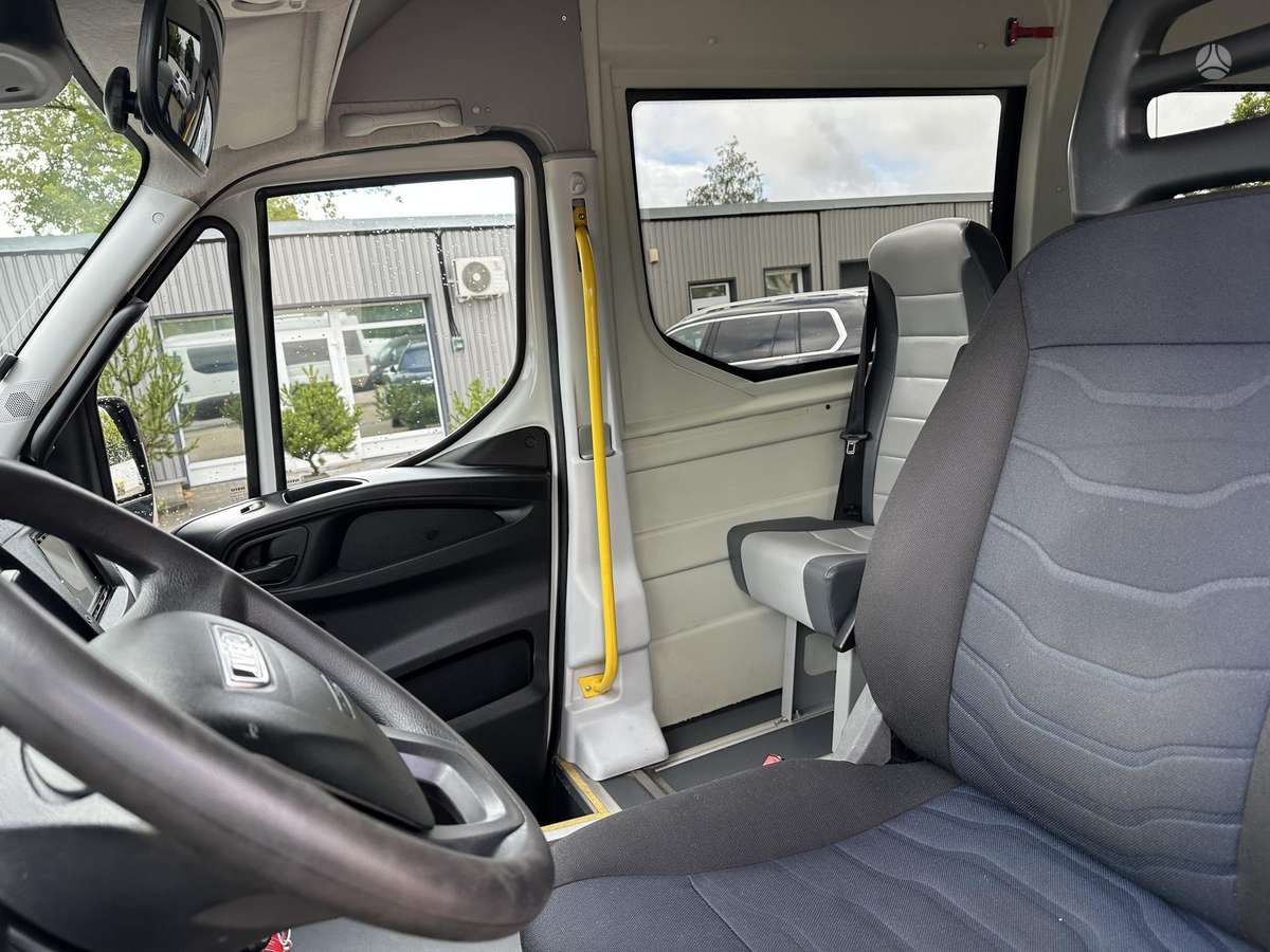 Iveco Daily, пассажирский микроавтобус