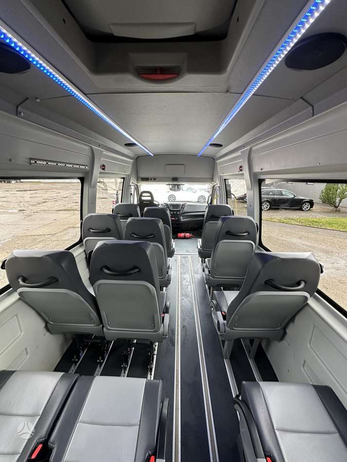 Iveco Daily, пассажирский микроавтобус