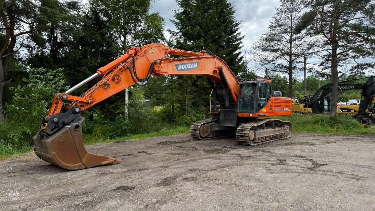 Doosan DX380LC-3, ekskavatoriai