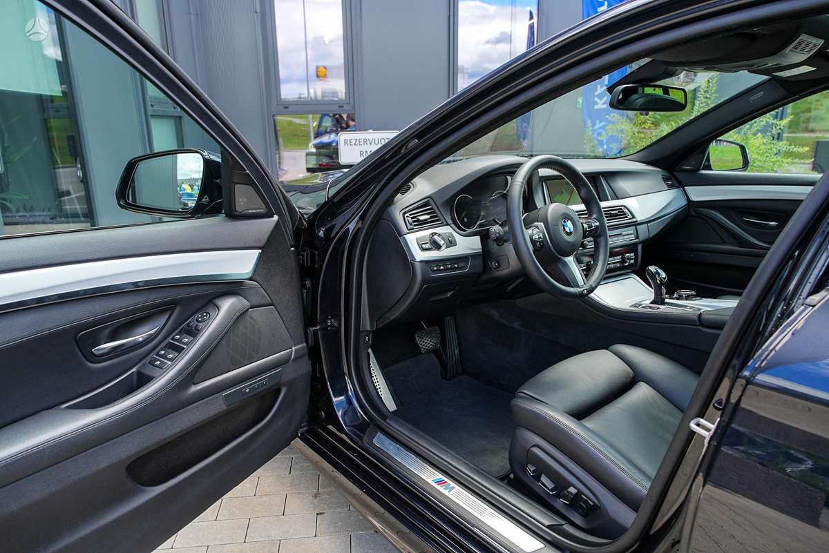 BMW 535, 3.0 l., wagon