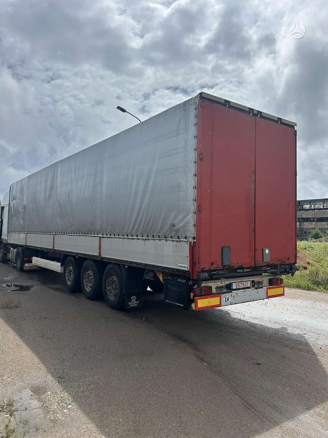 Krone SD, dropside with tarpaulin