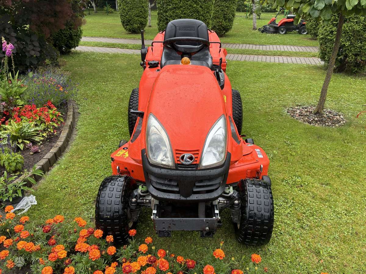 Kubota GR2120 (4x4) Dyzelis, garden tractors