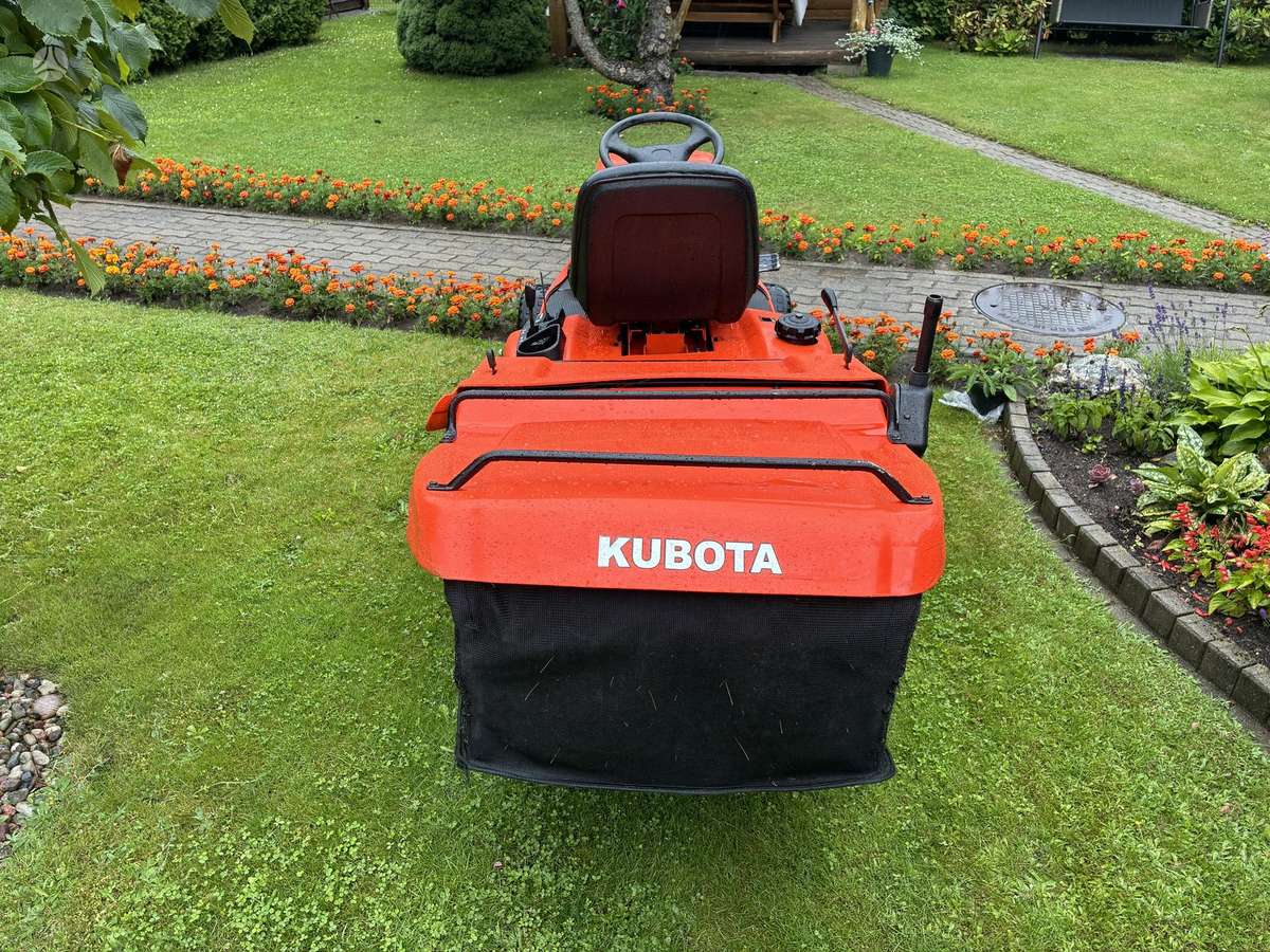 Kubota GR2120 (4x4) Dyzelis, sodo traktoriai