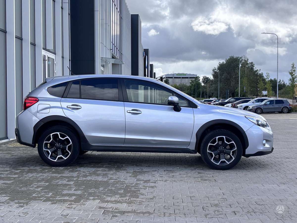 Subaru XV, 2.0 l., Хэтчбек