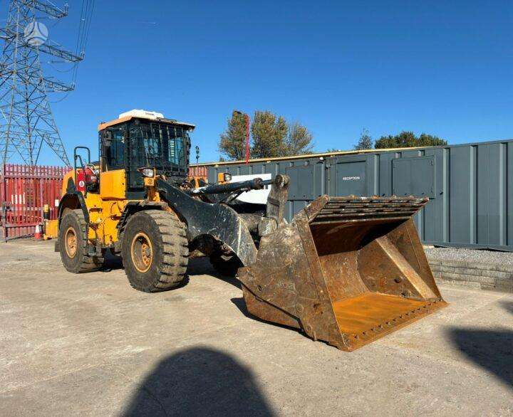 Hyundai HL955A, фронтальные погрузчики