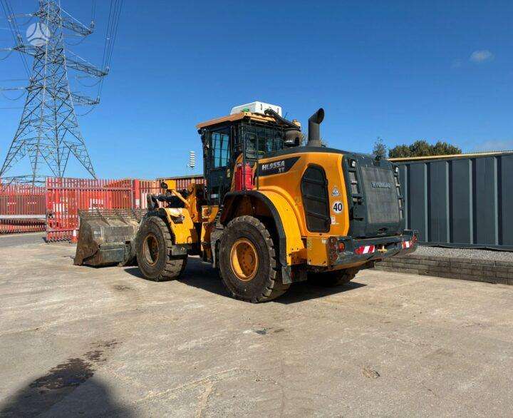 Hyundai HL955A, фронтальные погрузчики