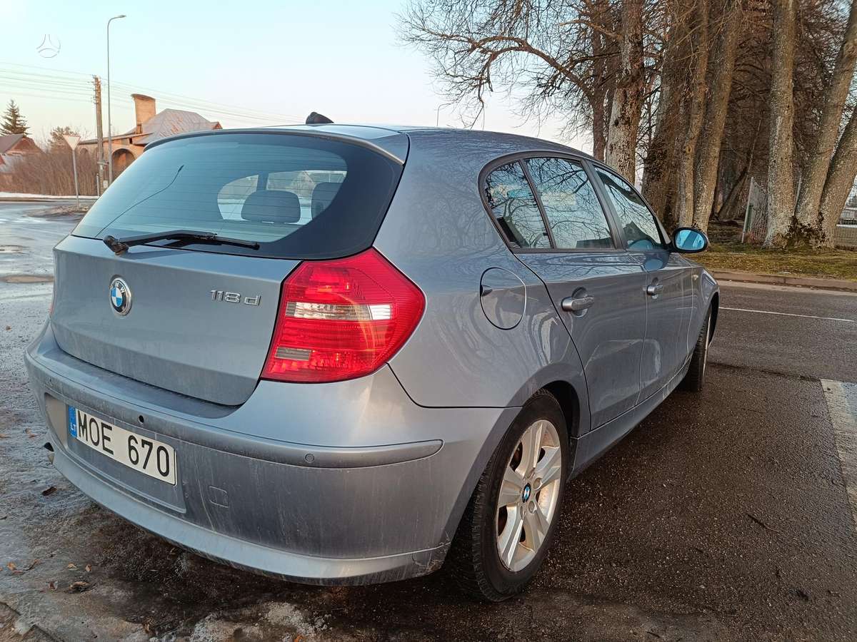 BMW 118, 2.0 l., Хэтчбек