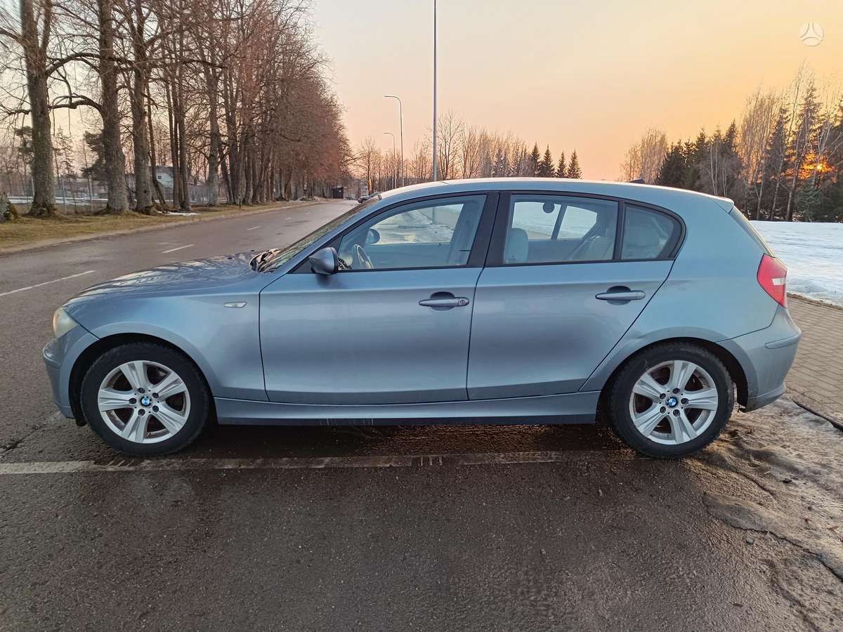 BMW 118, 2.0 l., Хэтчбек