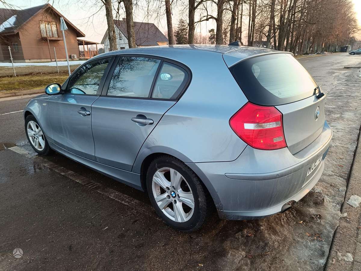 BMW 118, 2.0 l., hatchback