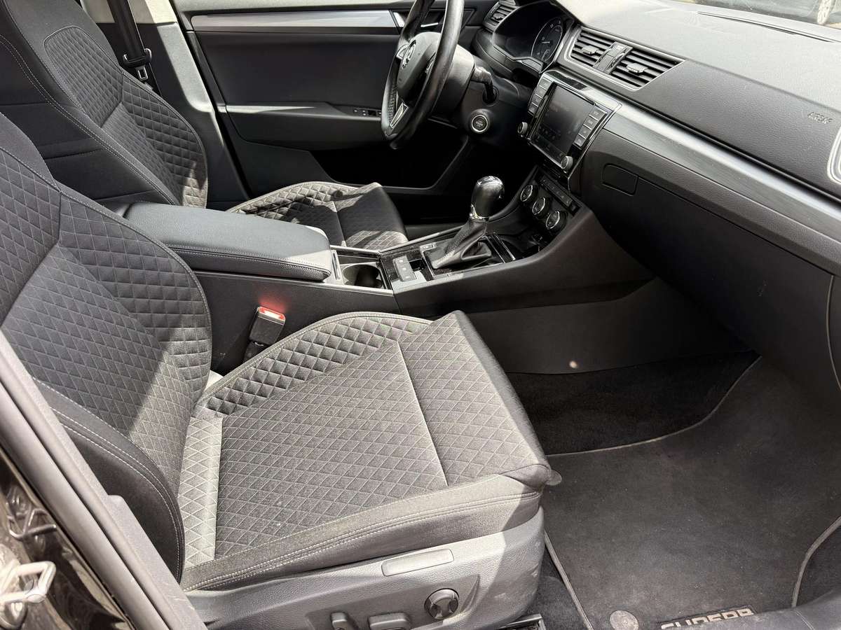Skoda Superb, 2.0 l., wagon