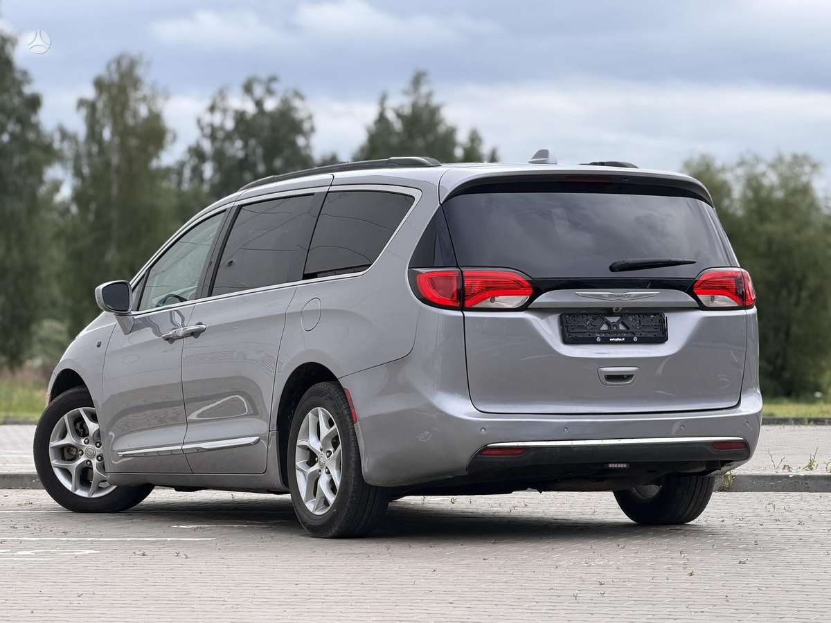 Chrysler Pacifica, 3.6 l., Минивэн