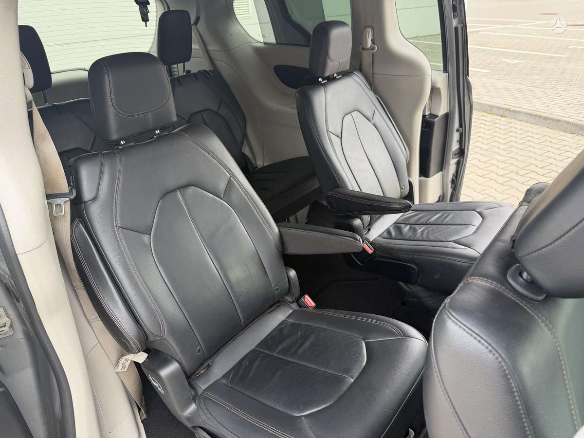 Chrysler Pacifica, 3.6 l., Минивэн