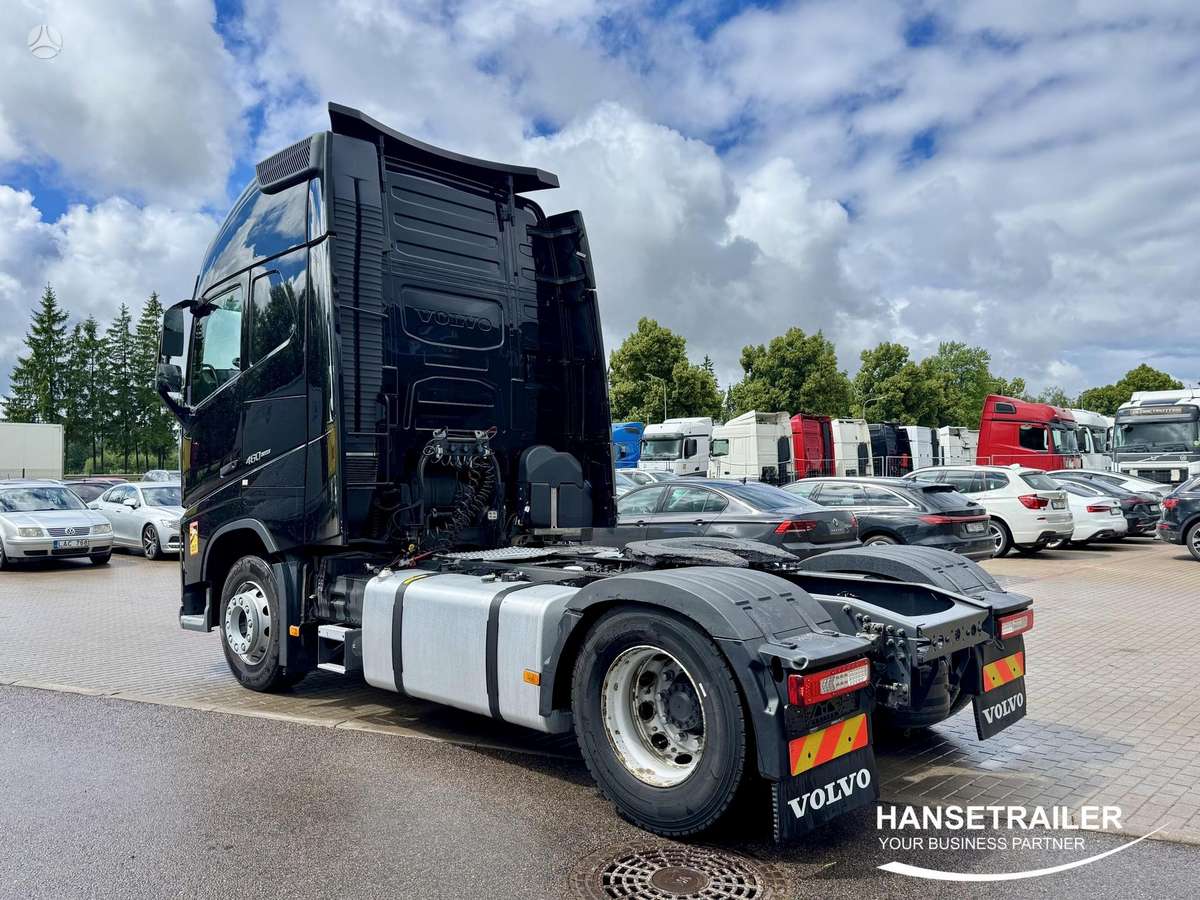 Volvo FH Globetrotter XL, double sleeper