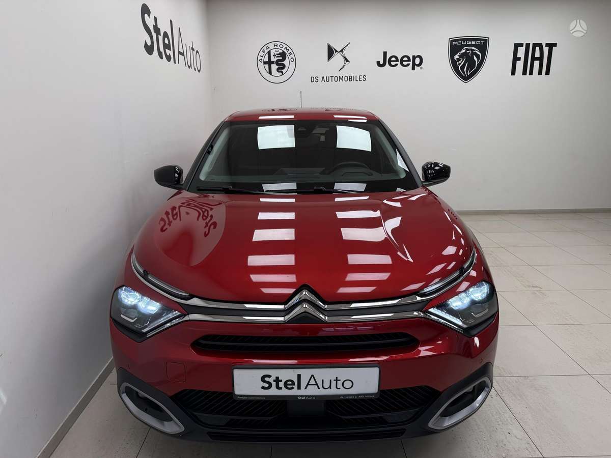 Citroen C4, 1.2 l., Хэтчбек