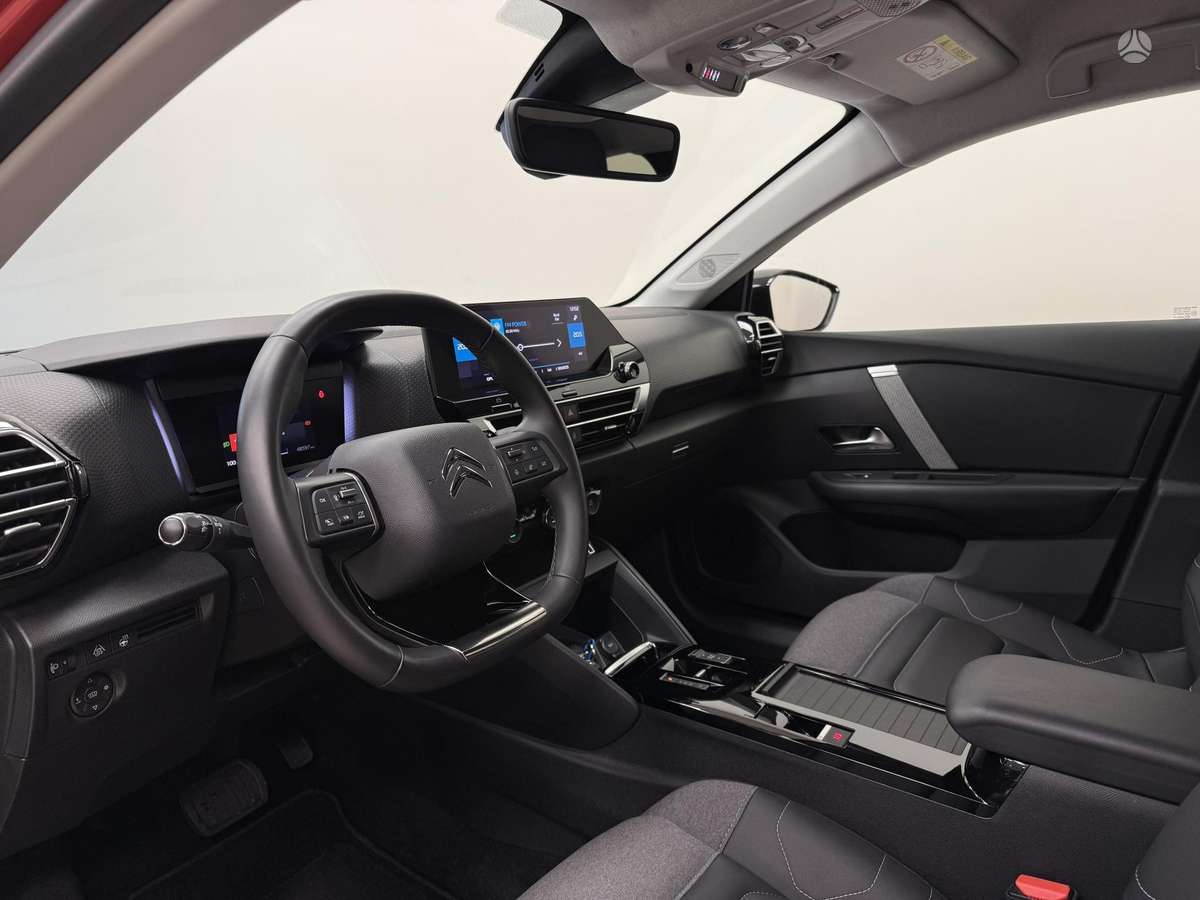 Citroen C4, 1.2 l., Хэтчбек
